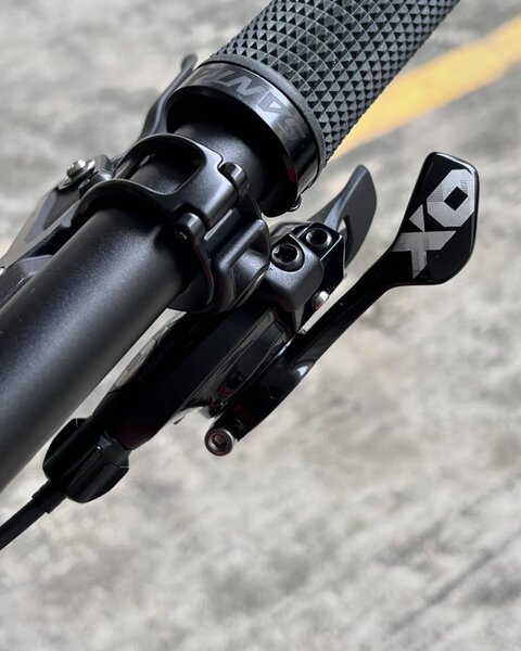 V10 8 CC DH X01 2024