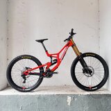 V10 8 CC DH X01 2024
